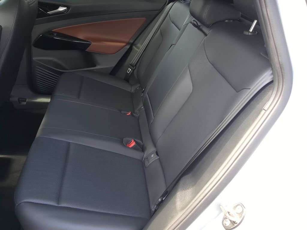 Certified Used 2022 Silver Volkswagen Pro S image 18