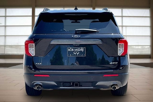 Used 2021 Black Ford XLT image 4