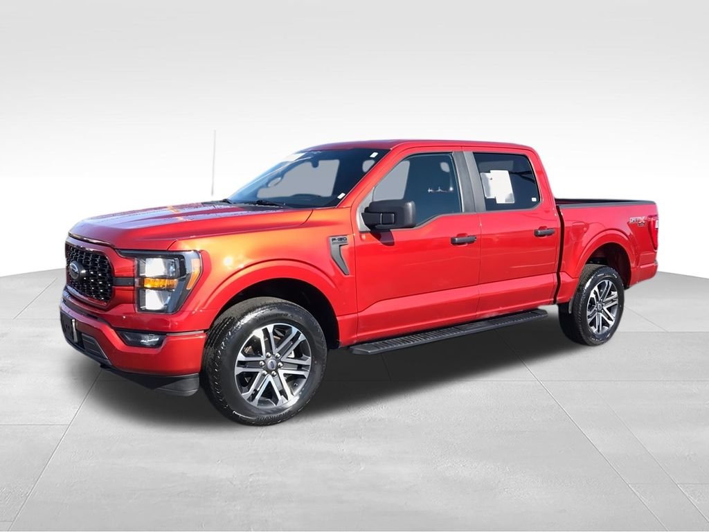 Used 2023 Red Ford XL image 4