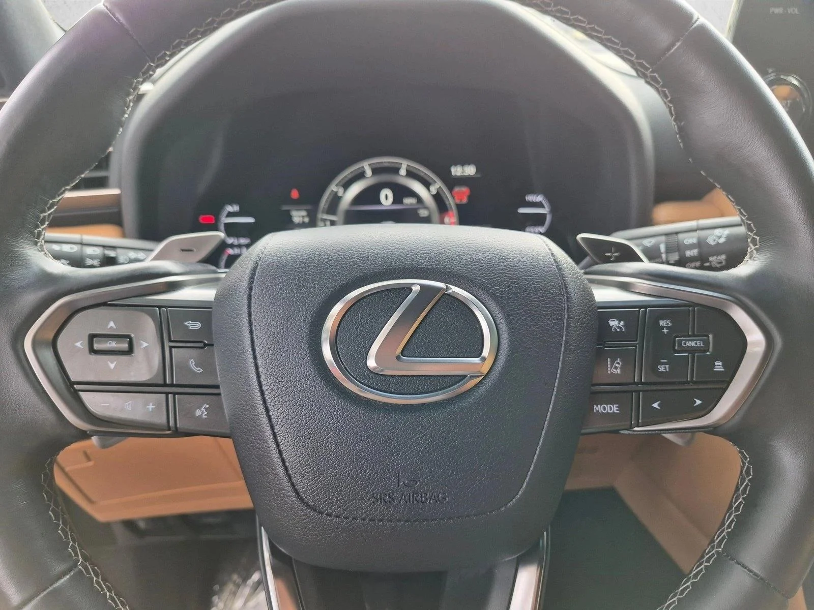 Certified Used 2024 Eminent White Pearl Lexus LX 600 Premium image 13