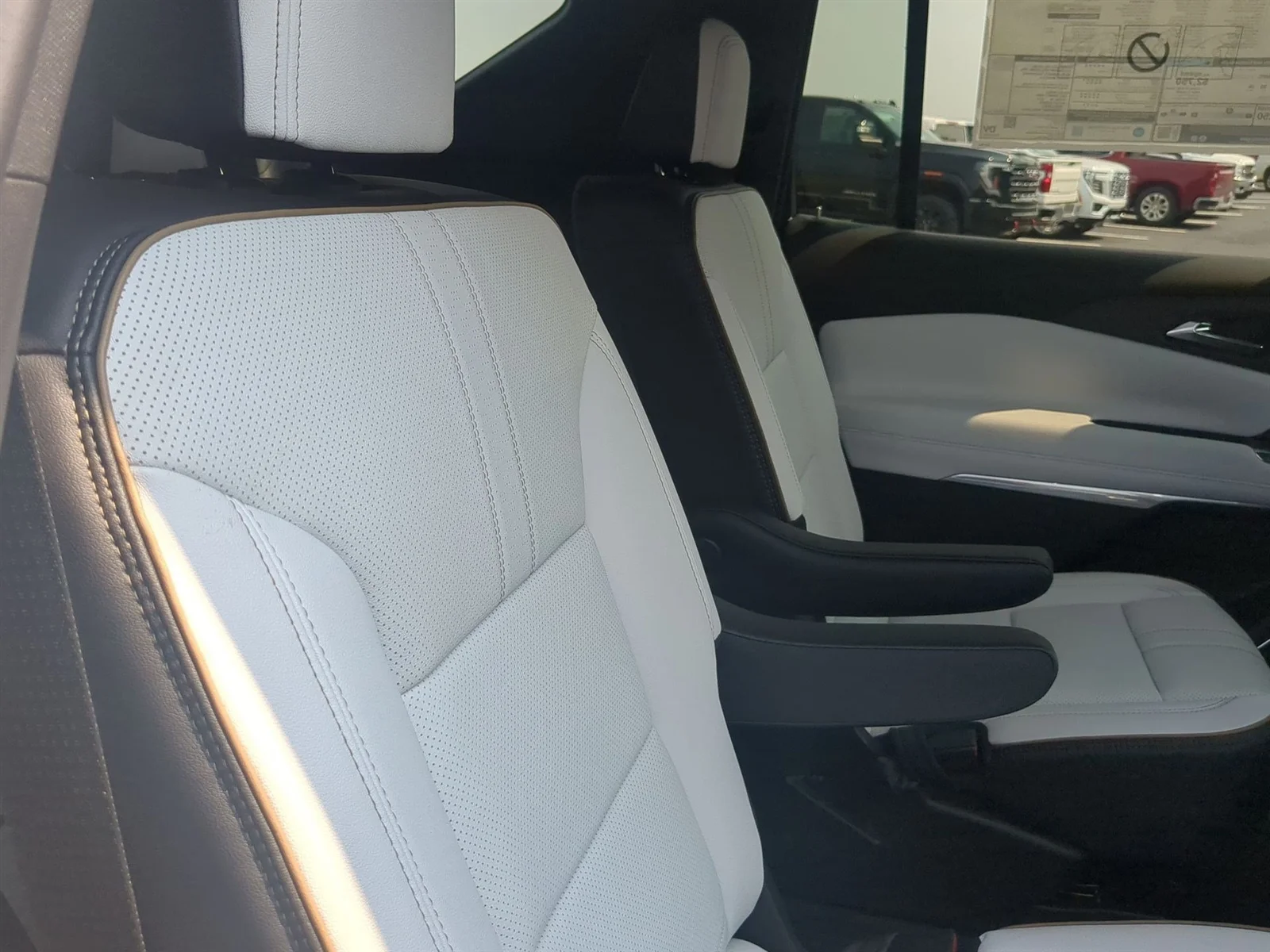 New 2026 Polar White Tricoat Chevrolet High Country image 51