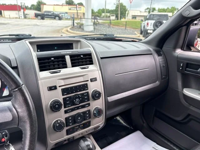 Used 2012 Red Ford XLT image 17