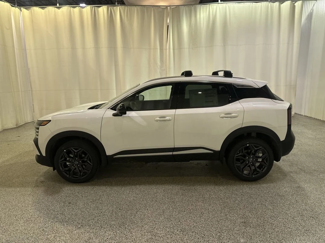 New 2026 Aspen White TriCoat Nissan SR image 6