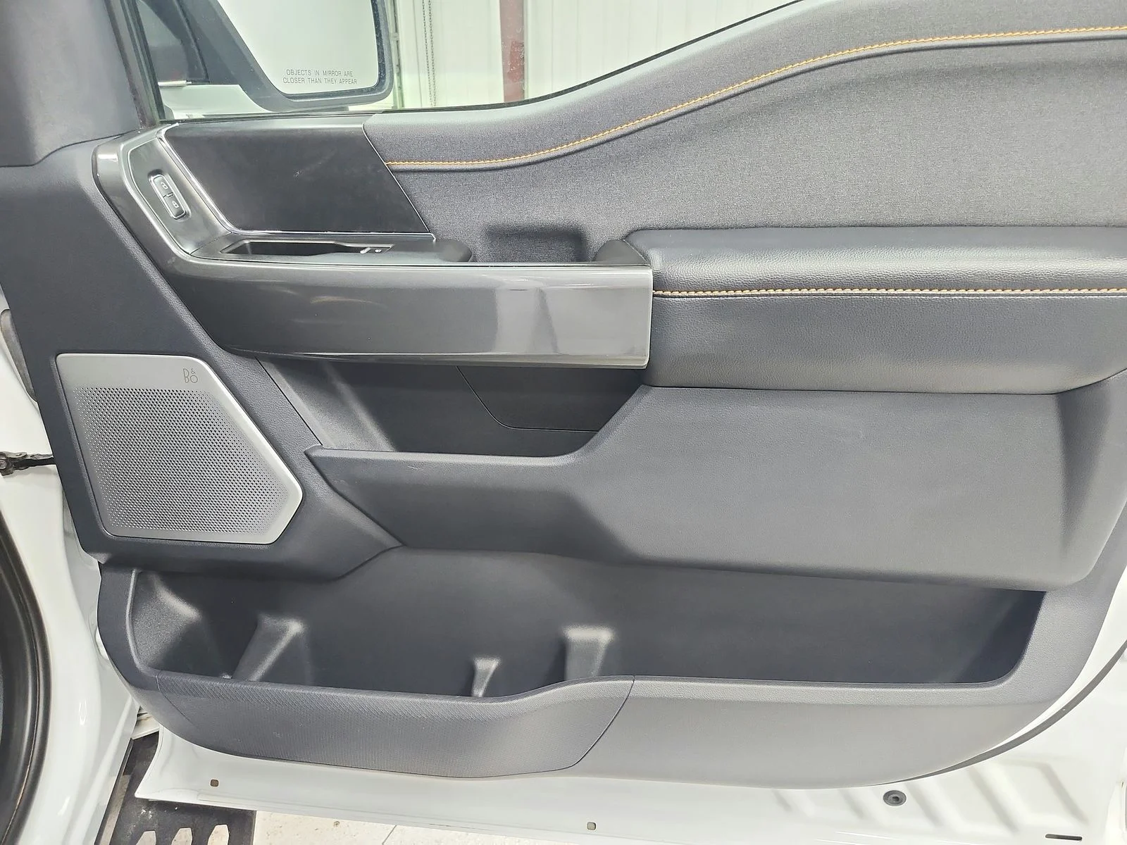 Used 2022 Oxford White Ford Tremor image 43