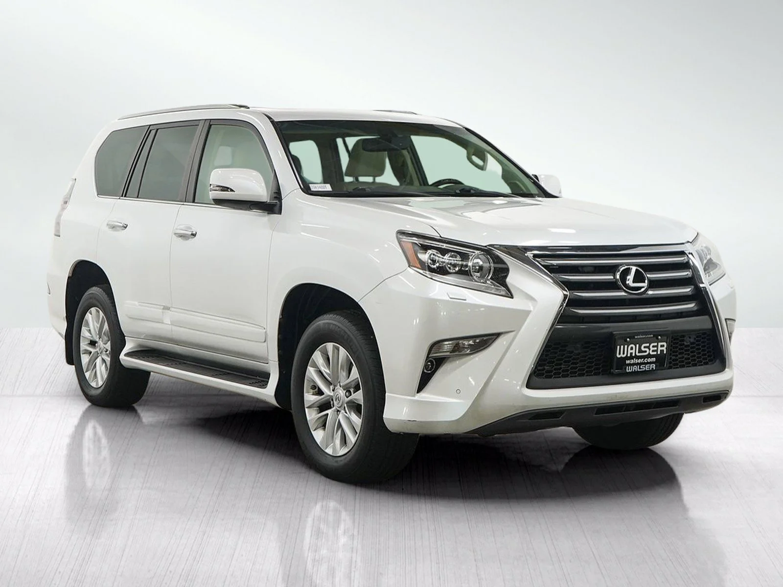 Used 2014 Starfire Pearl Lexus 4WD 4dr image 7