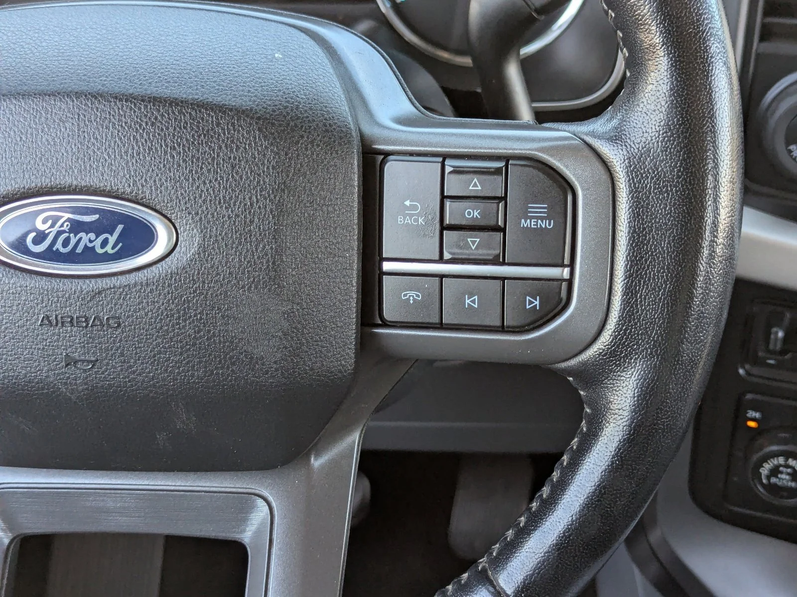 Used 2021 Oxford White Ford XLT image 21