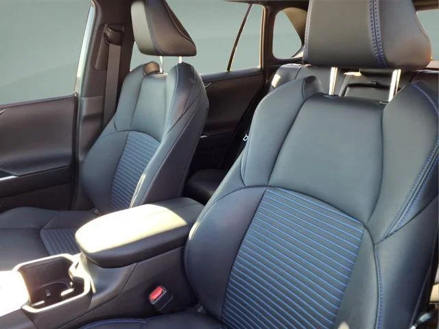 2023 Toyota RAV4 XSE - Photo 13