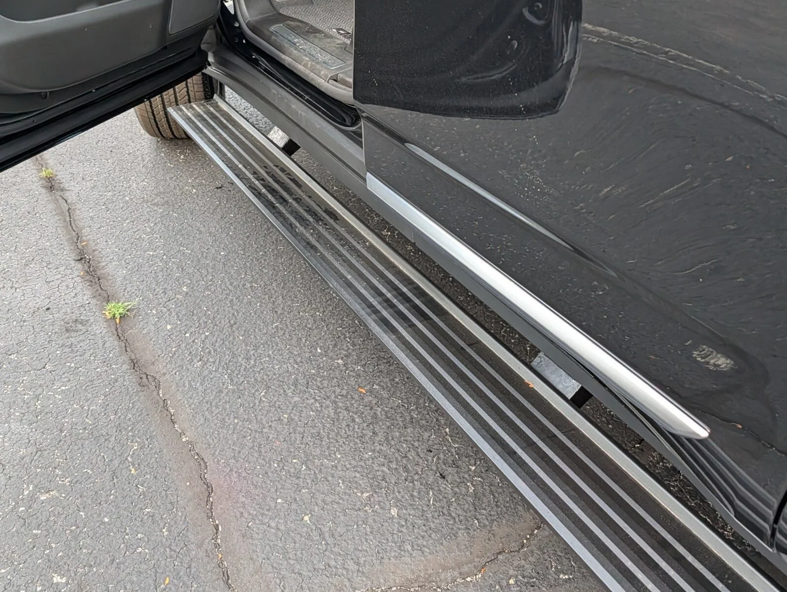 2026 GMC Yukon Denali - Photo 3