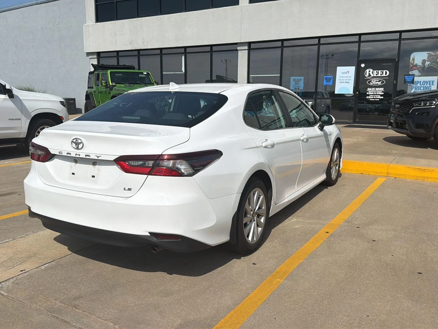 Used 2024 Ice Cap Toyota LE image 3