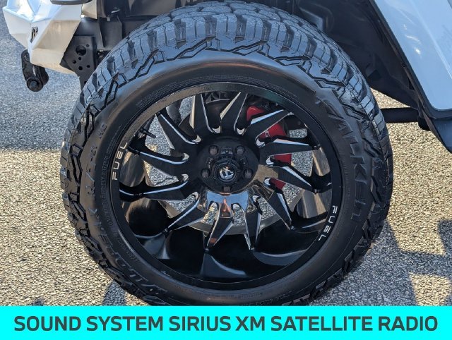 Used 2021 White Jeep High Altitude image 11