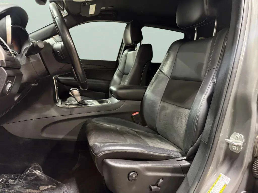 Used 2021 Sting-Gray Clearcoat Jeep Laredo X image 22