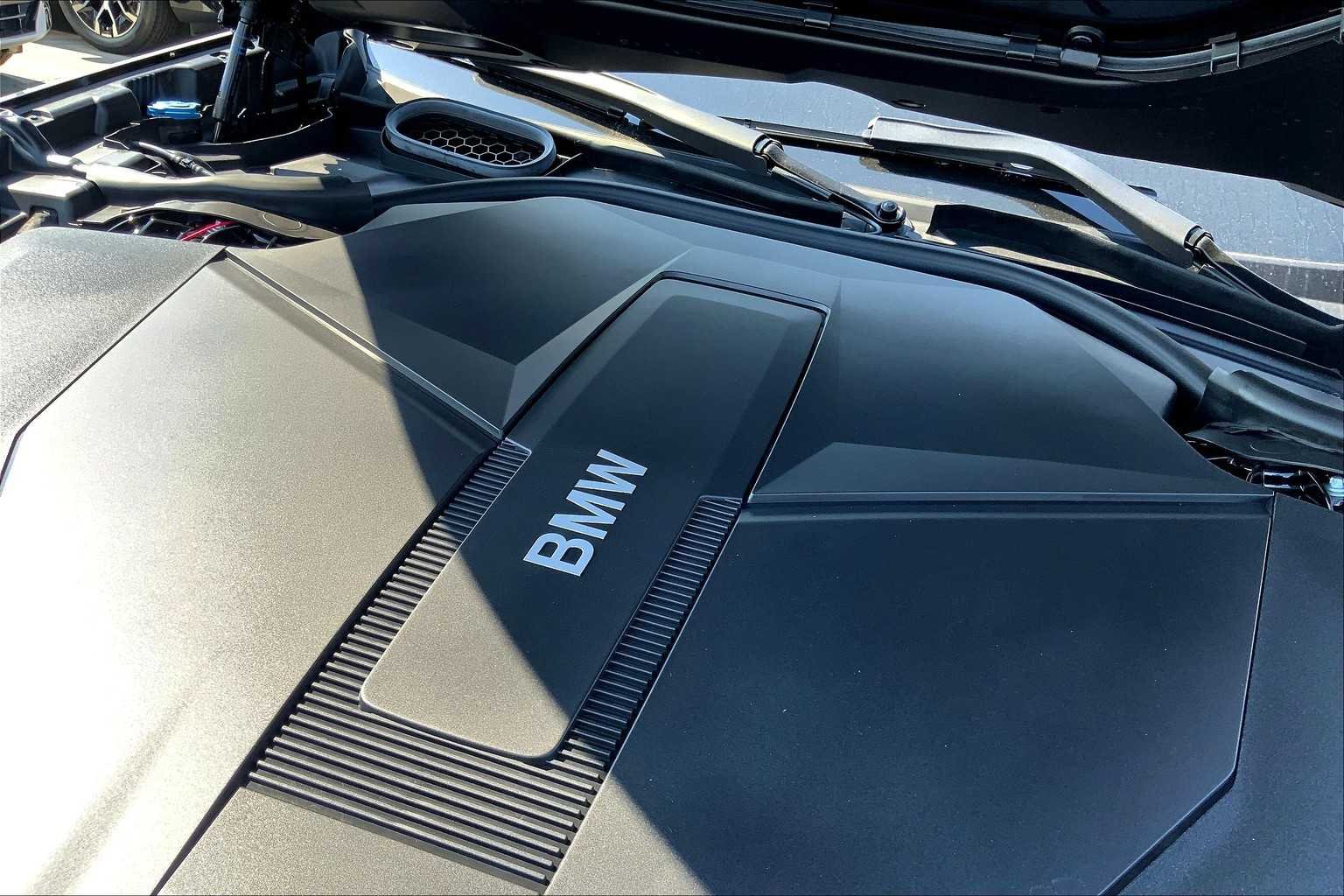 Used 2026 Black Sapphire Metallic BMW eDrive50 image 17