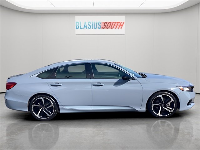 2022 Honda Accord Sport photo 2