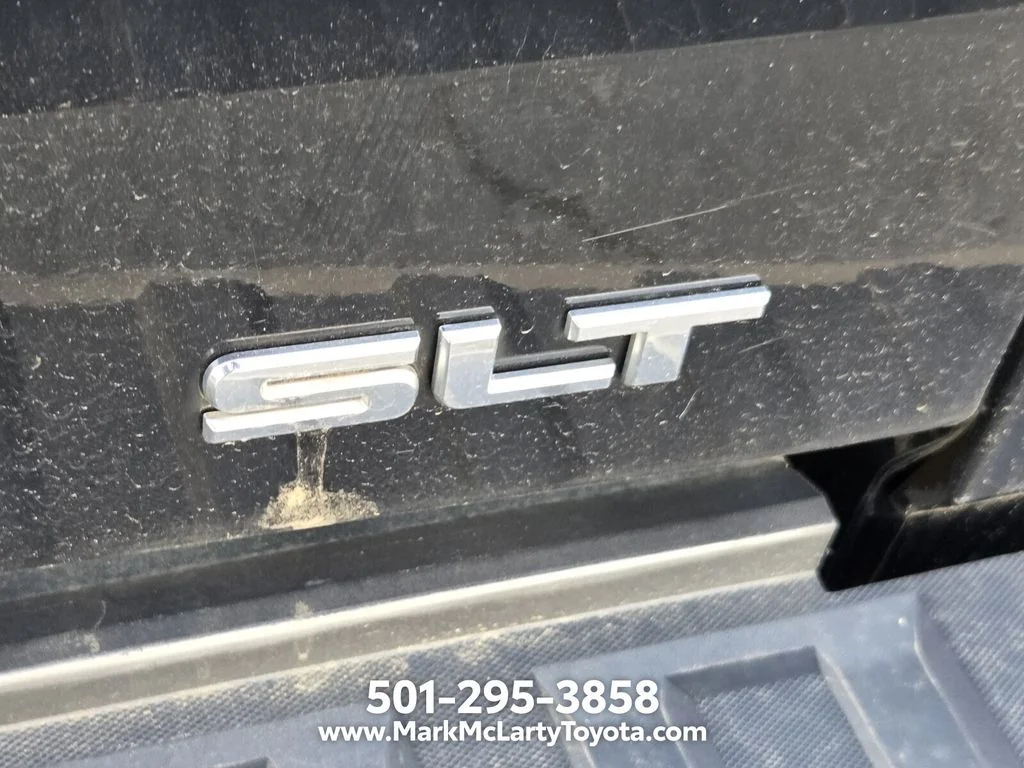Used 2018 Black GMC SLT image 10