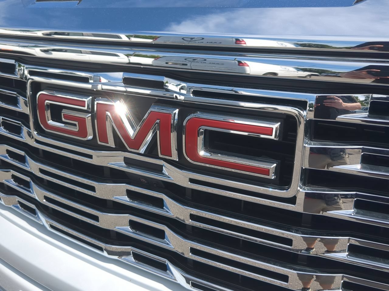New 2026 Glacier White Tricoat GMC Denali image 32