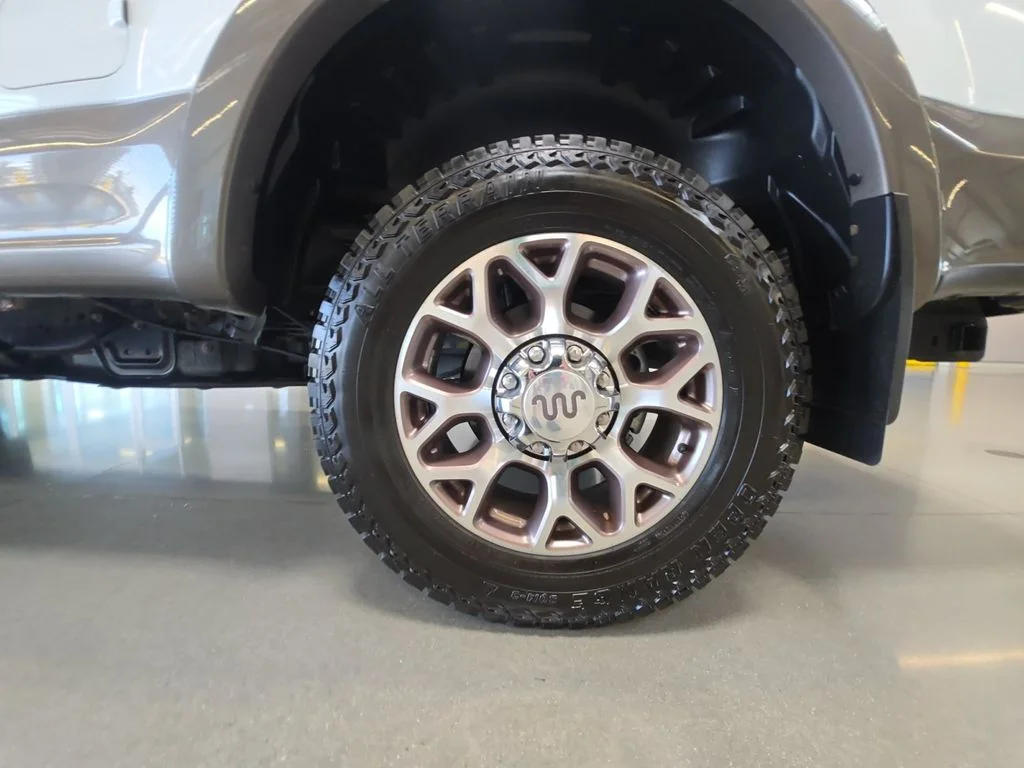 Used 2022 White Ford King Ranch image 26