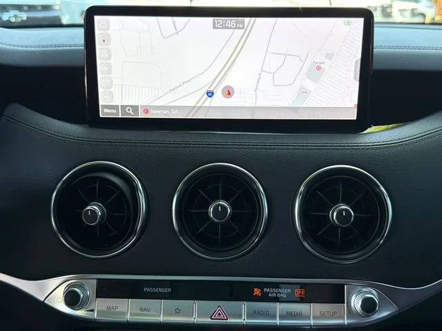 Used 2023 White Kia GT-Line image 28