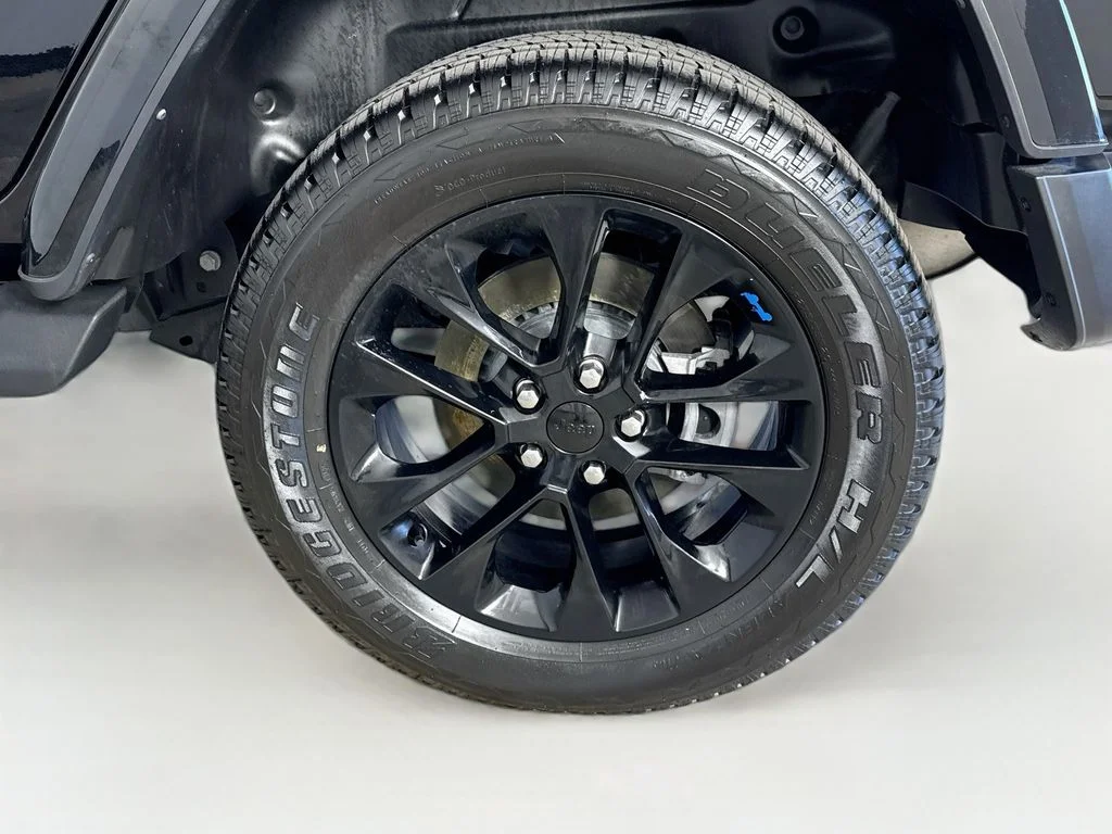 Used 2023 Black Jeep Sahara 4xe image 31