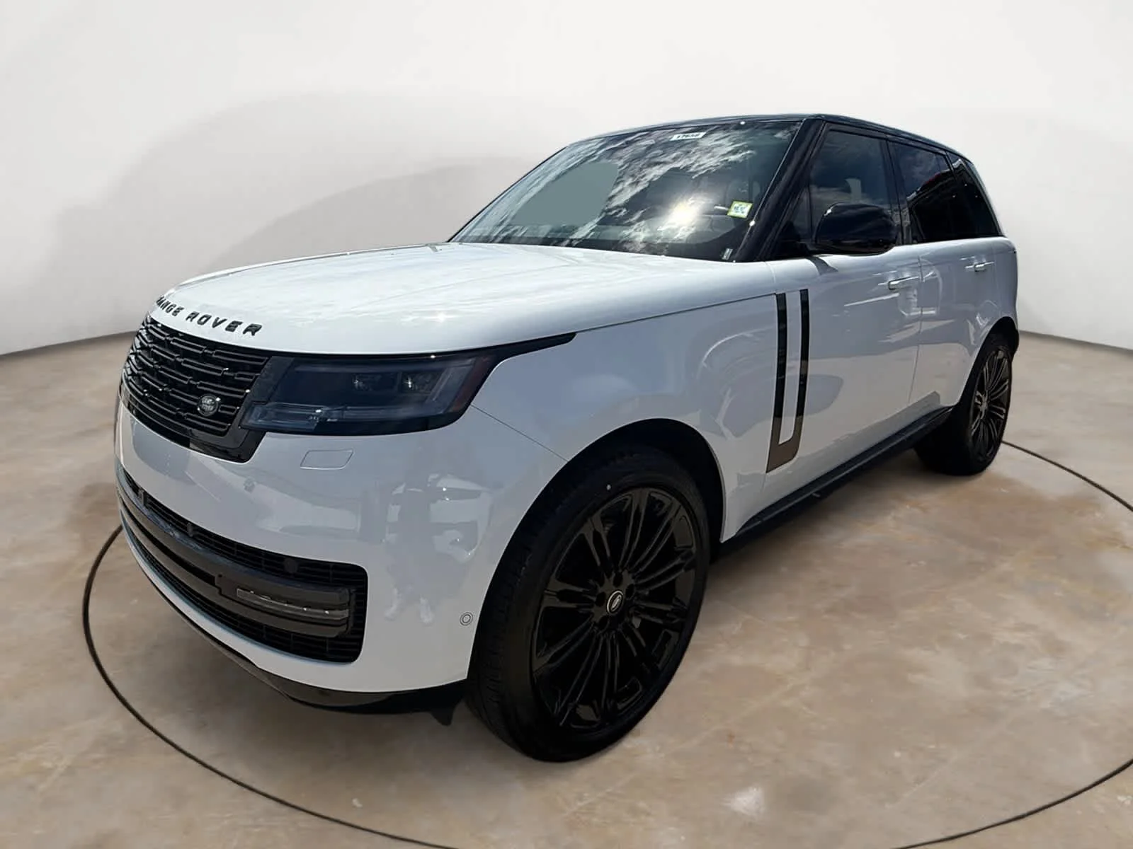 2026 Land Rover Range Rover 3.0 SE SWB's photo