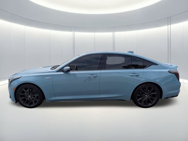 Used 2025  Cadillac V-Series image 3