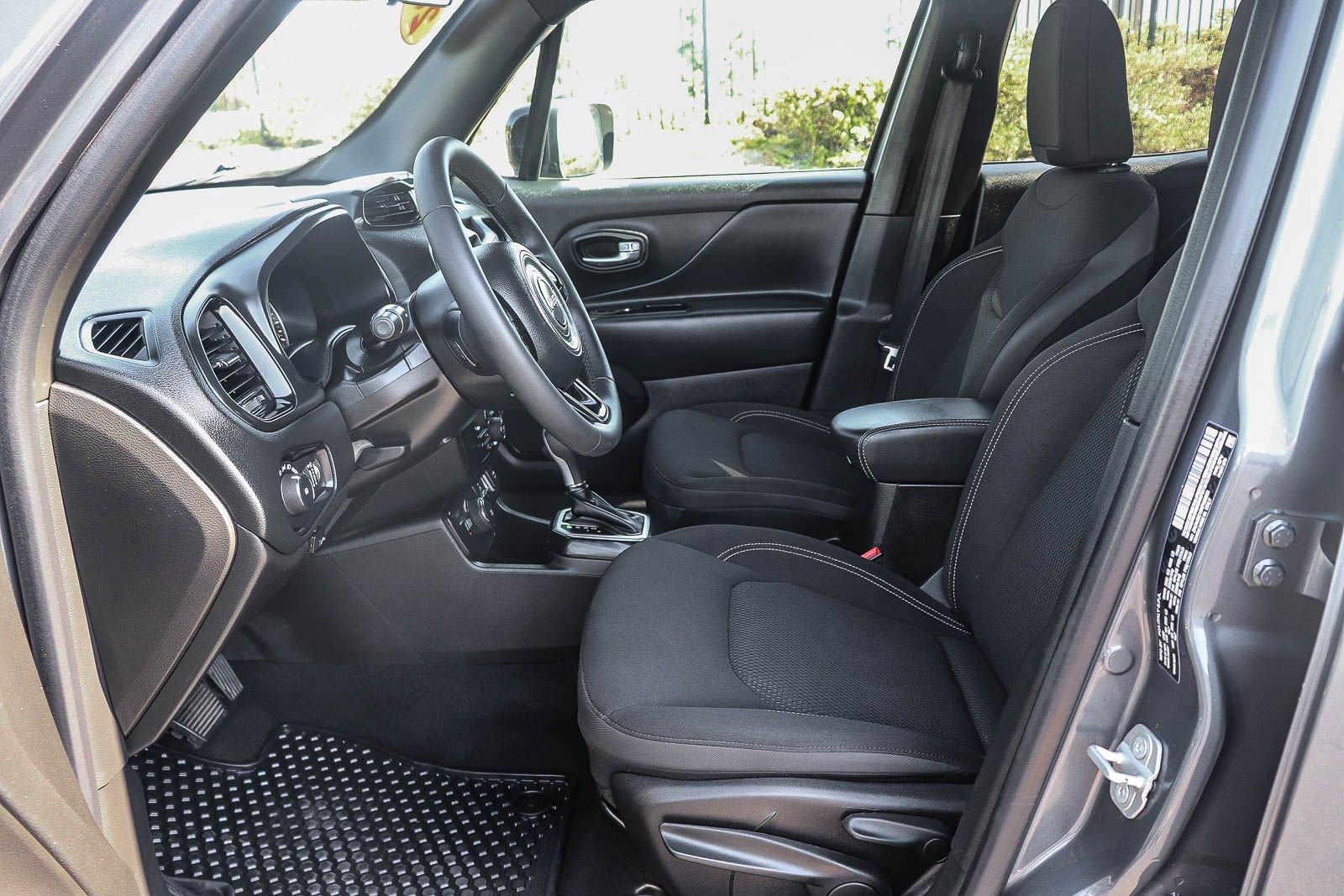 Used 2022 Graphite Gray Jeep Altitude image 22