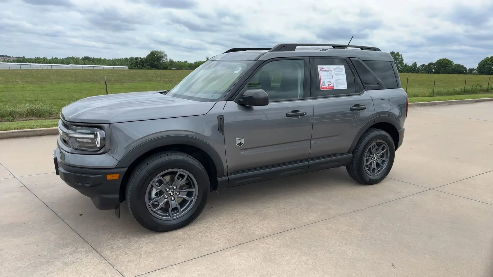 Used 2024 Gray Metallic Ford Big Bend image 5