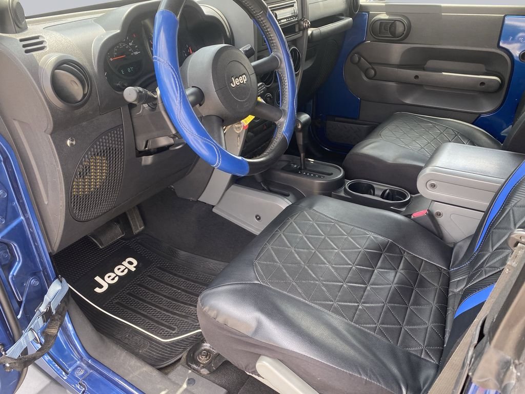 Used 2009 Deep Water Blue Pearlcoat Jeep X image 11