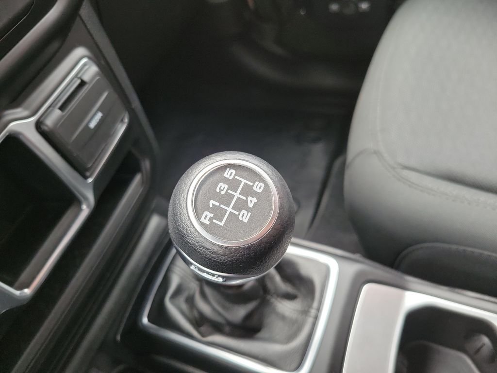 Used 2020 Green Jeep Sport image 29