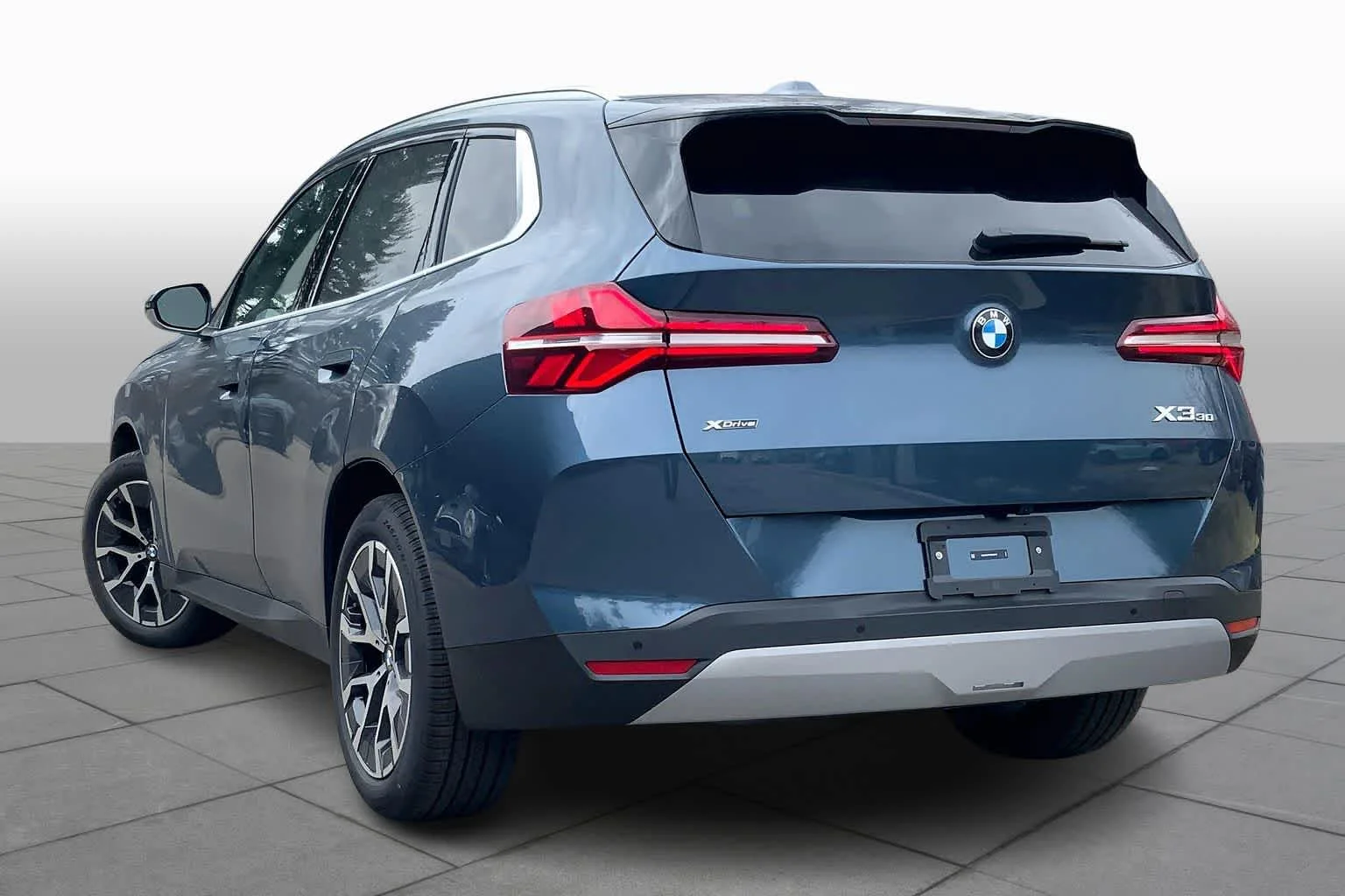 New 2026 Arctic Race Blue metallic BMW 30 xDrive image 12