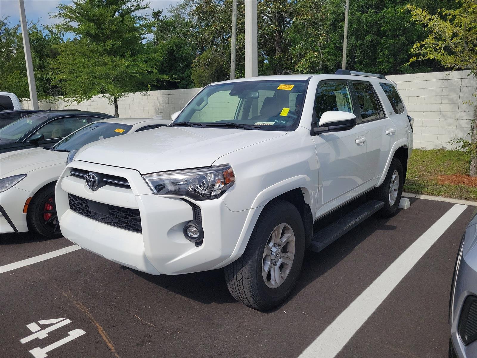 2023 Toyota 4Runner SR5 RWD V6's photo