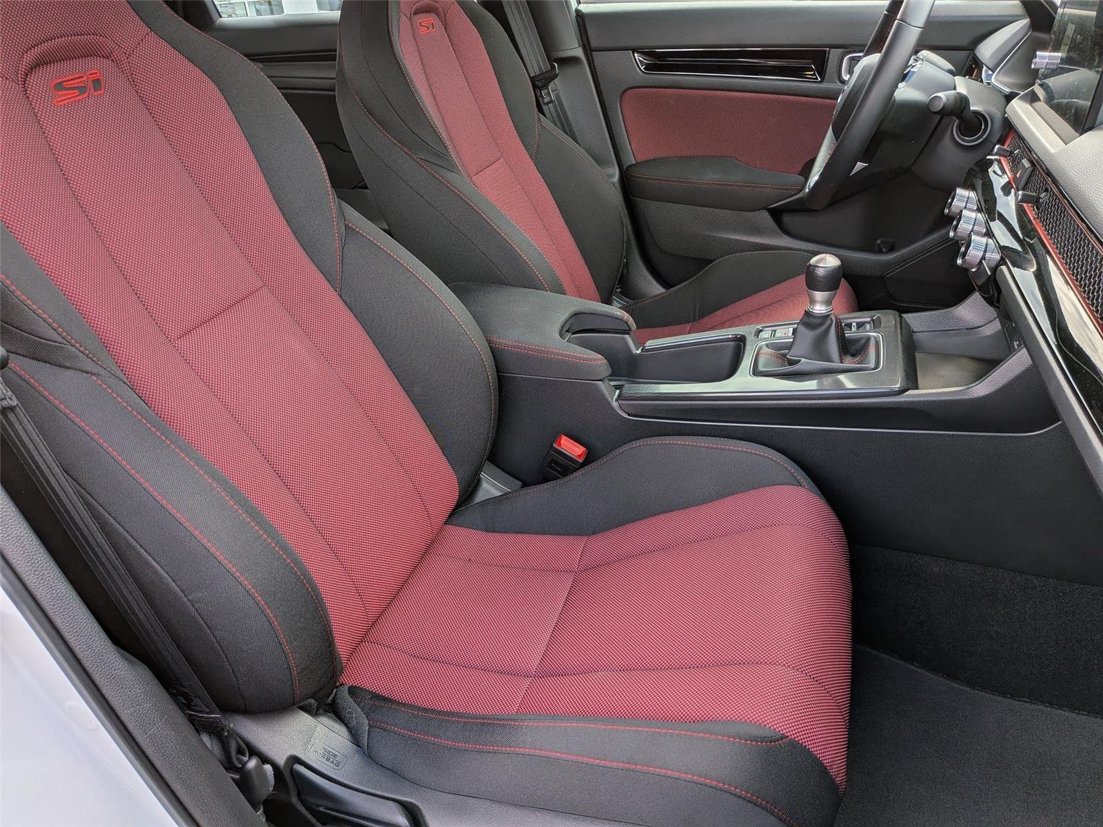 Used 2026 Platinum White Pearl Honda SI image 34