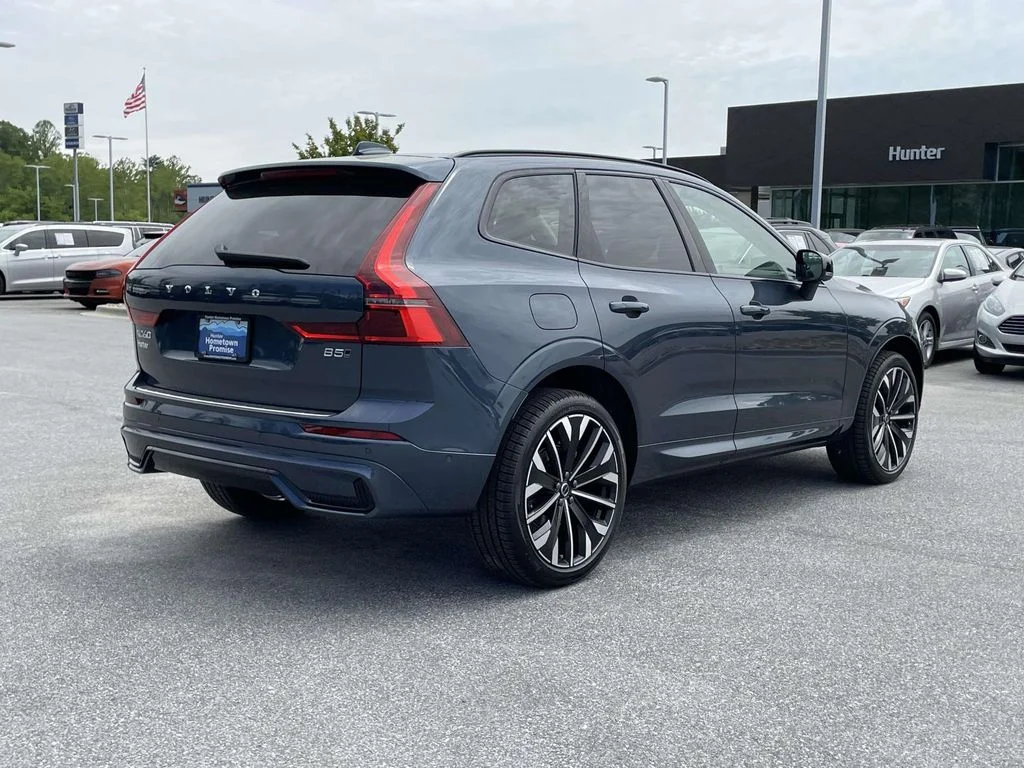 New 2026 Denim Blue Metallic Volvo Ultra image 26