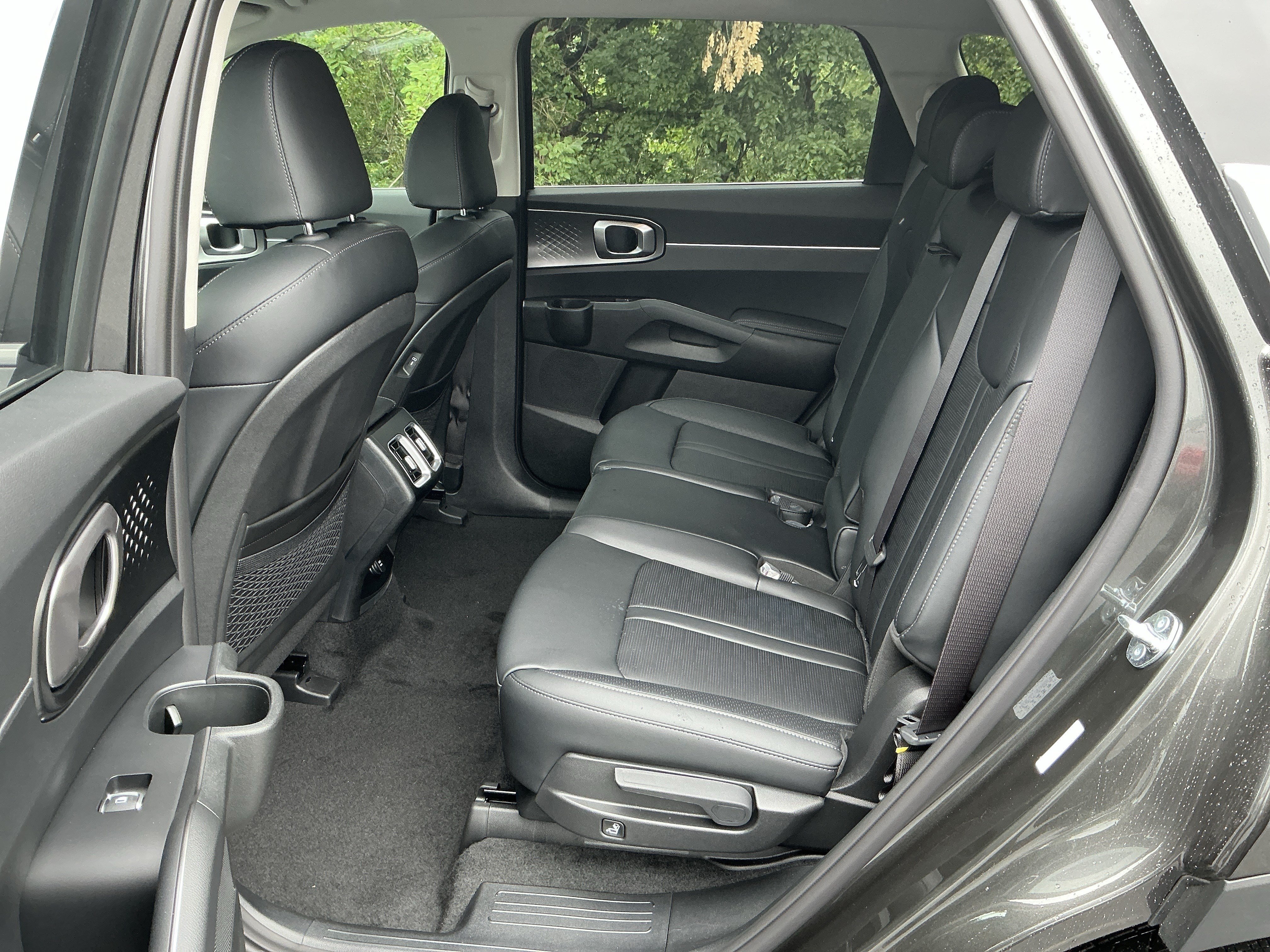 New 2026 Interstellar Gray Kia EX image 10
