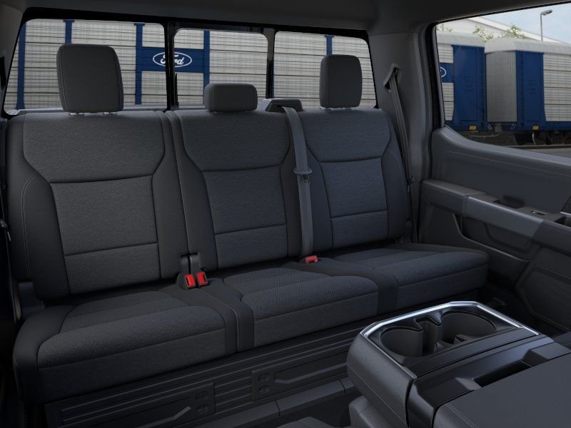 New 2026 Agate Black Metallic Ford XLT image 11