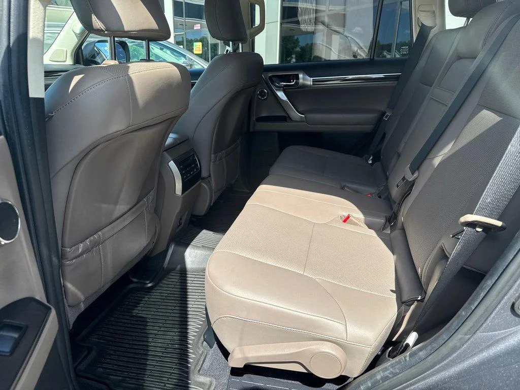 Used 2023 Nebula Gray Pearl Lexus GX 460 Premium 4WD image 26