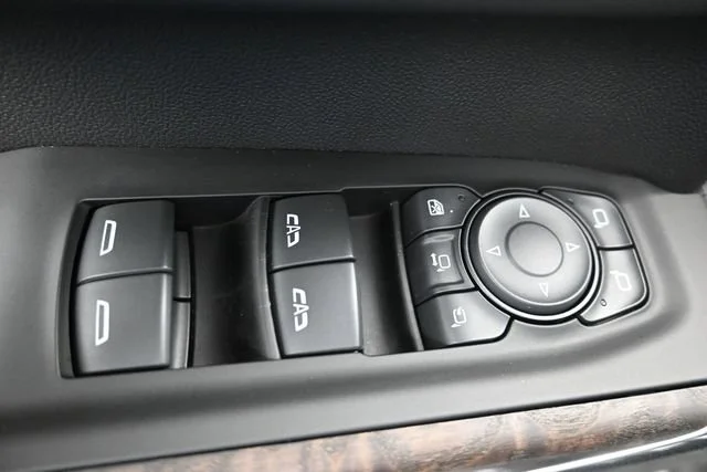 Used 2023 Onyx Black GMC Denali image 12