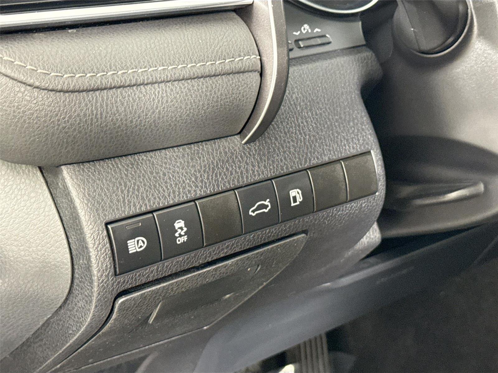 Used 2018 Galactic Aqua Mica Toyota SE image 14
