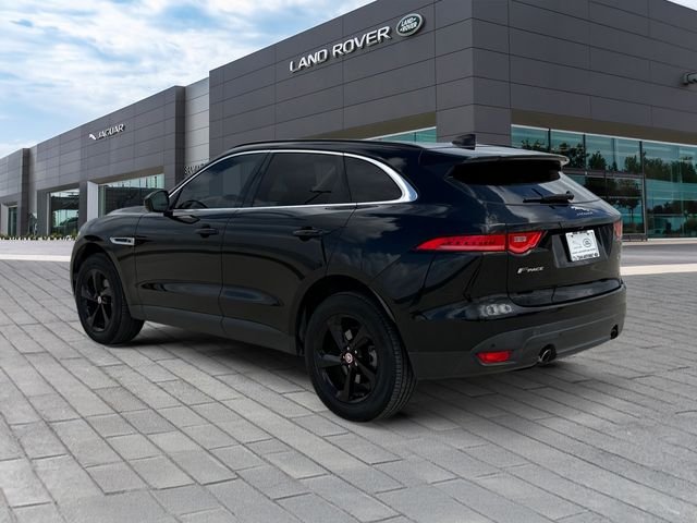 Used 2020  Jaguar 25t Premium image 3