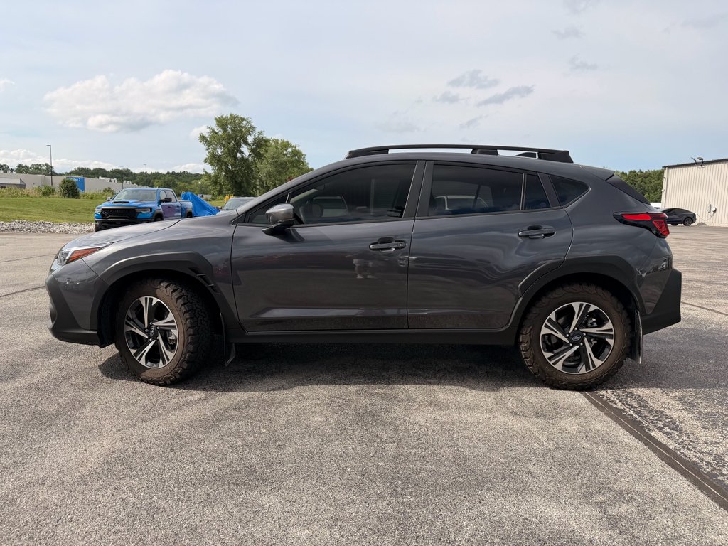 Used 2025 Magnetite Gray Metallic/Crystal Black Silica Subaru Premium image 2