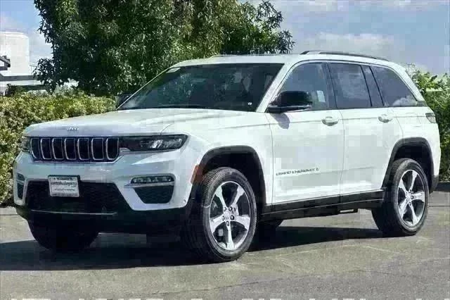2025 Jeep Grand Cherokee Limited - Photo 8