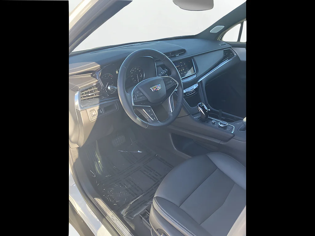 Used 2024 Crystal White Tricoat Cadillac Premium Luxury image 10