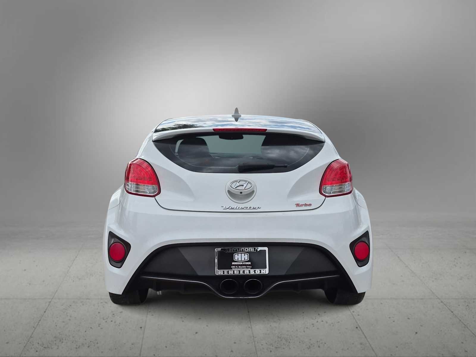 Used 2016 Elite White Hyundai Turbo image 7