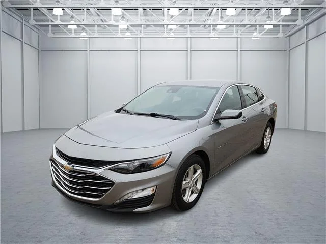 Used 2024 Gray Chevrolet 1LT image 1