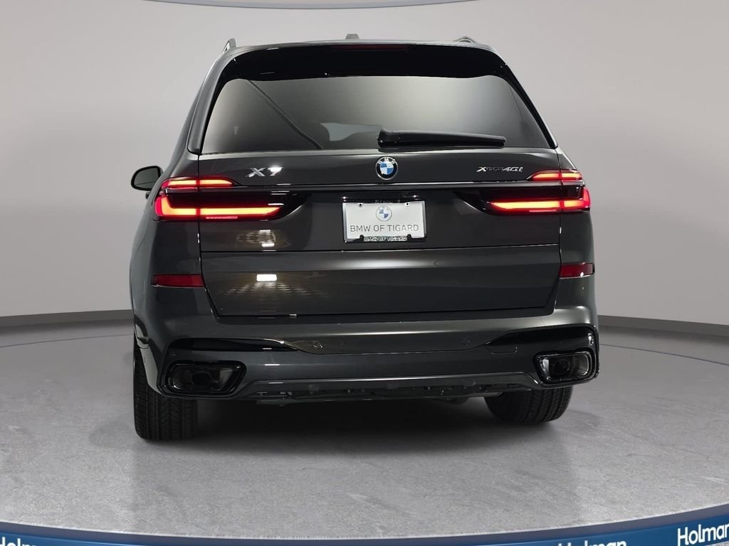 New 2027 Dravit Grey Metallic BMW xDrive40i image 6