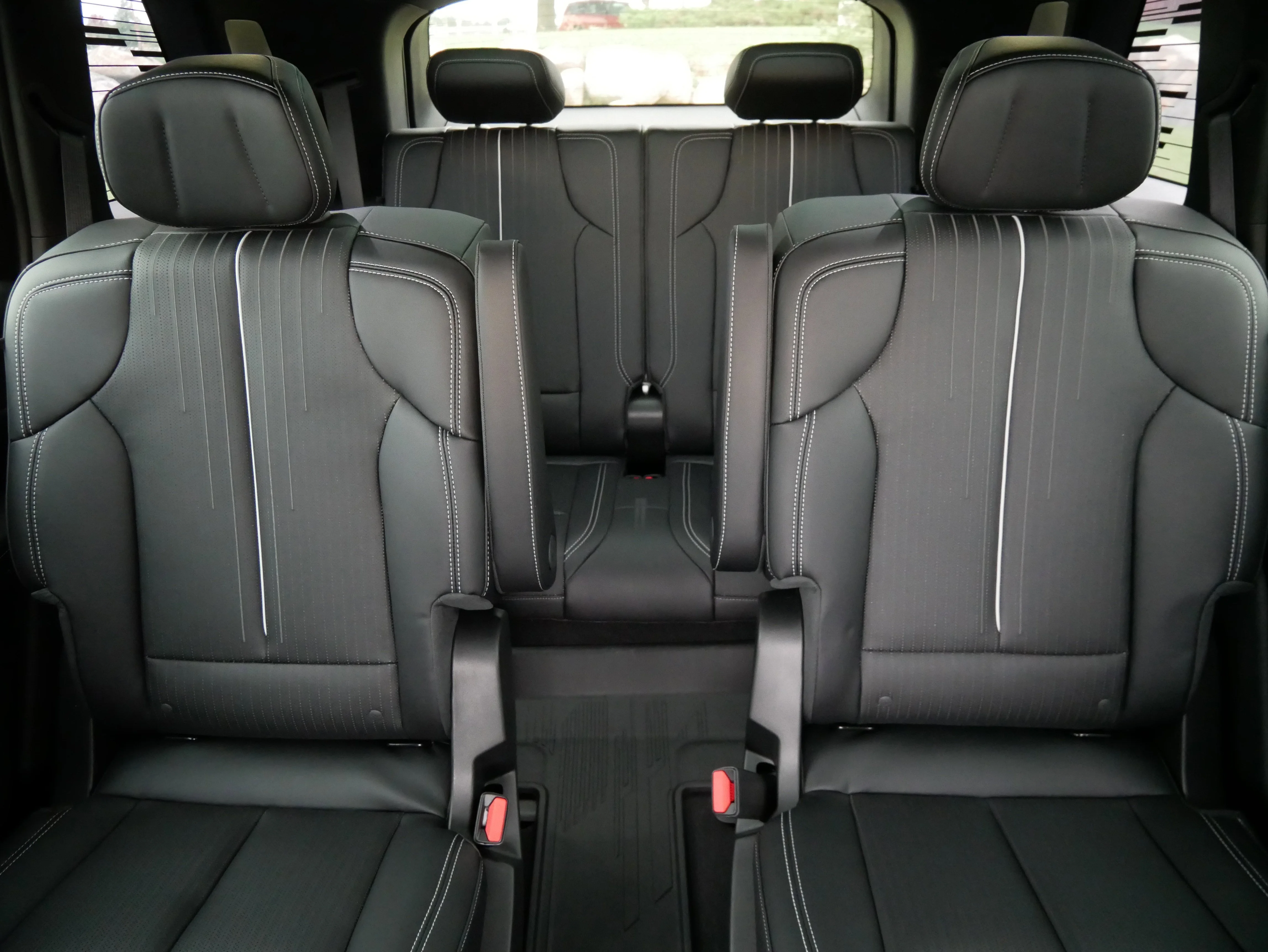 2026 Cadillac VISTIQ Sport - Photo 11