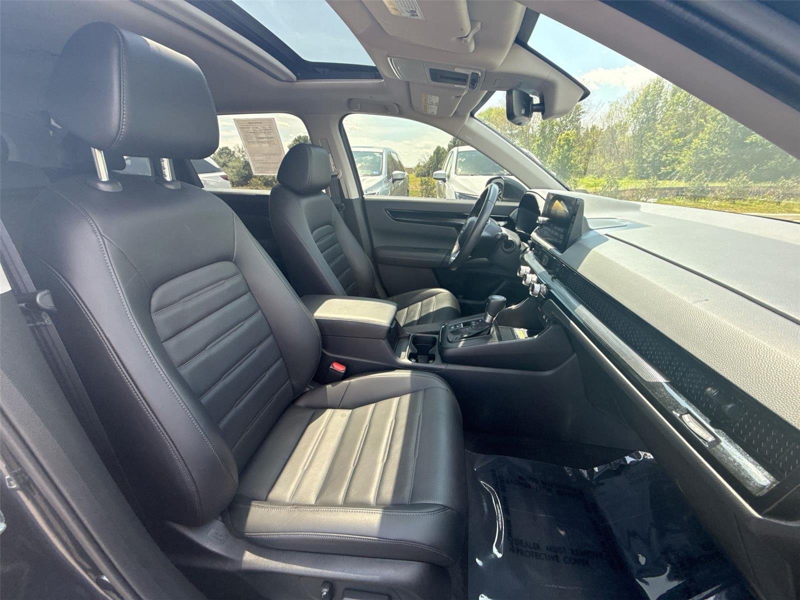 Used 2025 Meteorite Gray Metallic Honda EX-L image 19