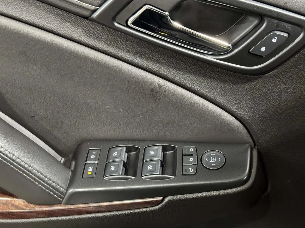 Used 2019 QUICKSILVER METALLIC GMC SLT image 21