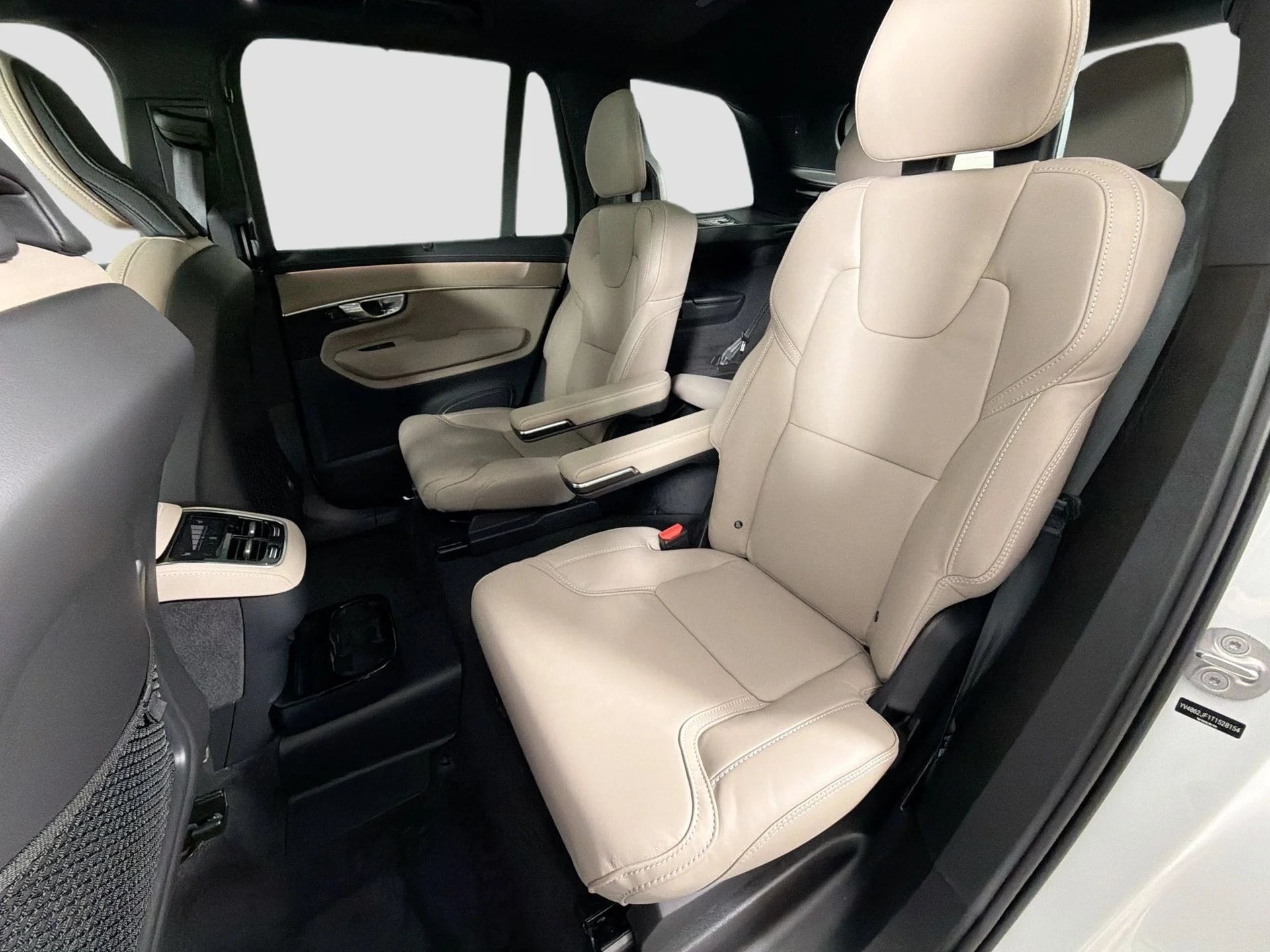 New 2026 Crystal White Volvo Ultra image 23
