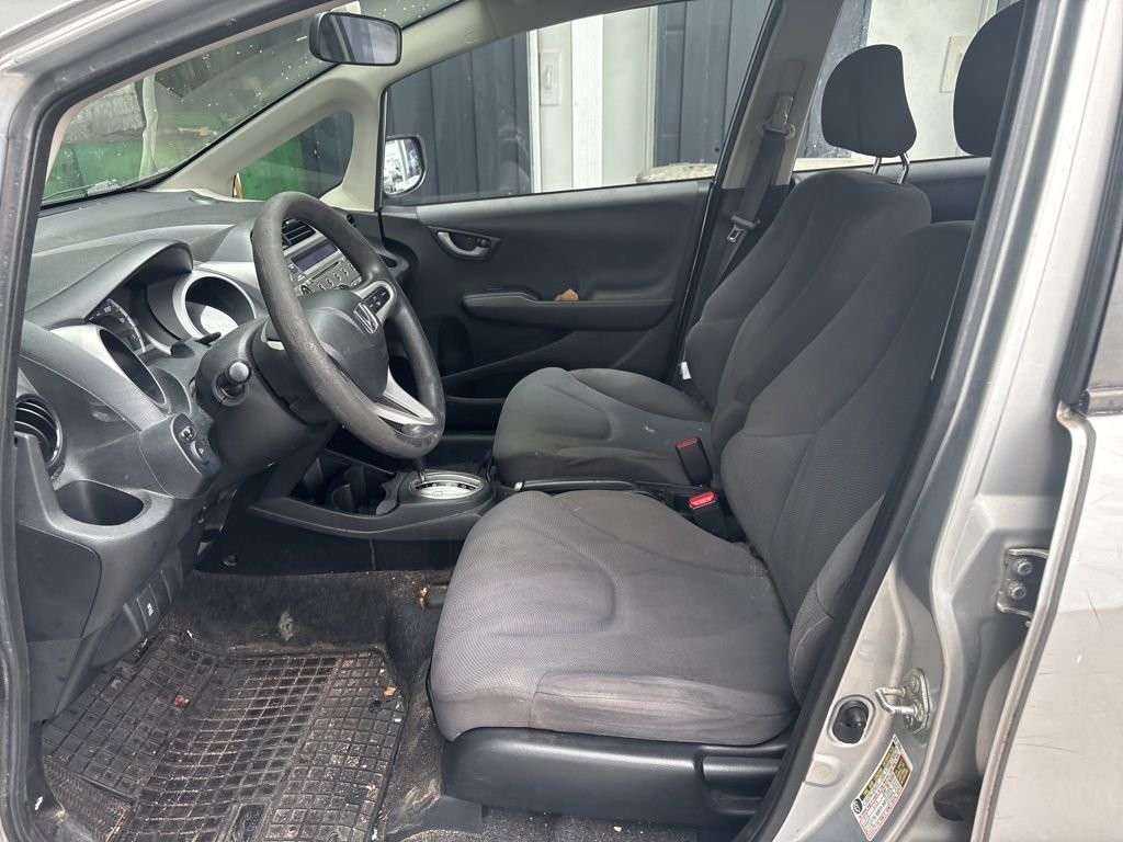 Used 2013  Honda Base image 9