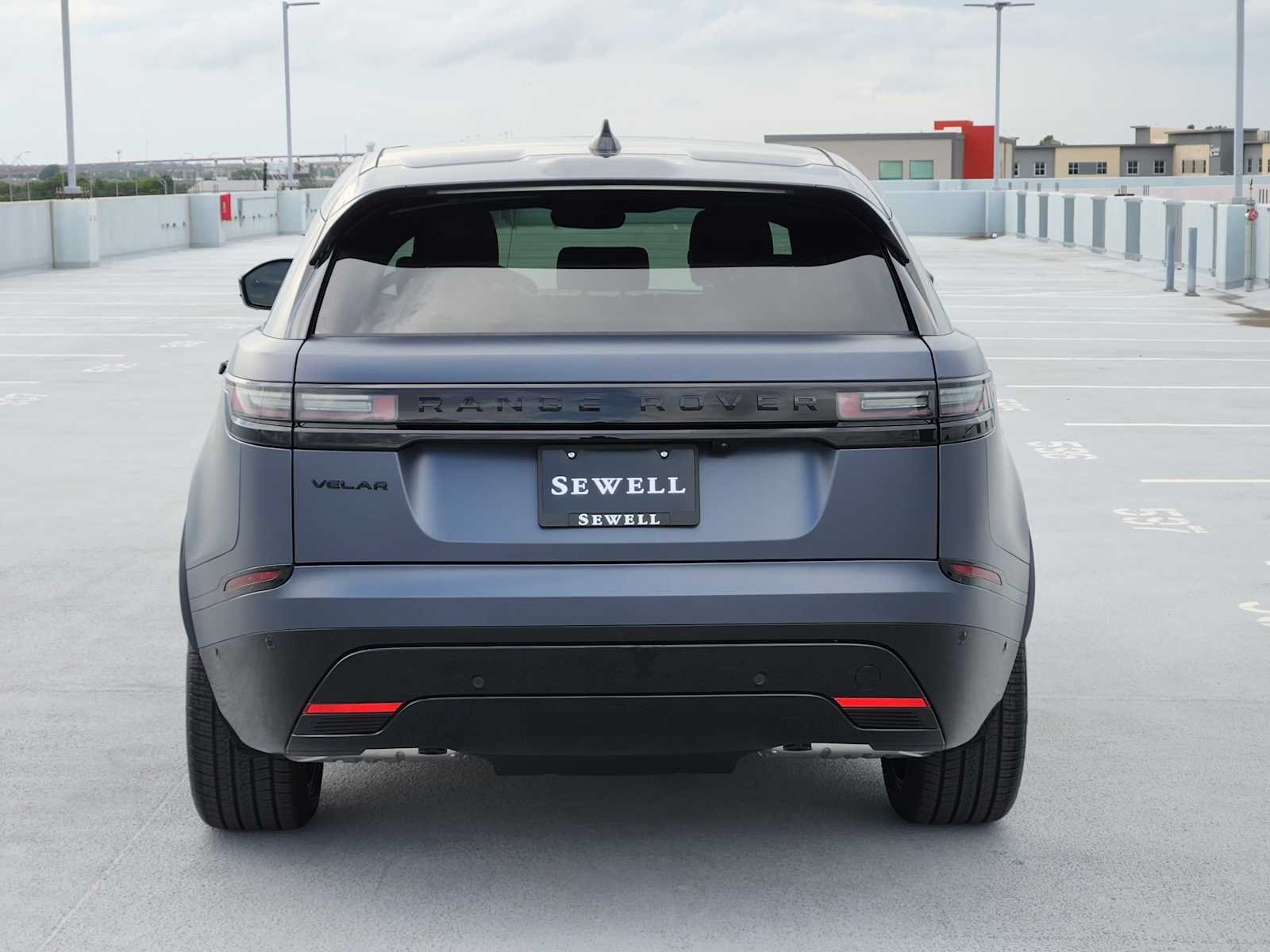 New 2026 Varesine Blue LAND ROVER Belgravia Edition Satin image 6